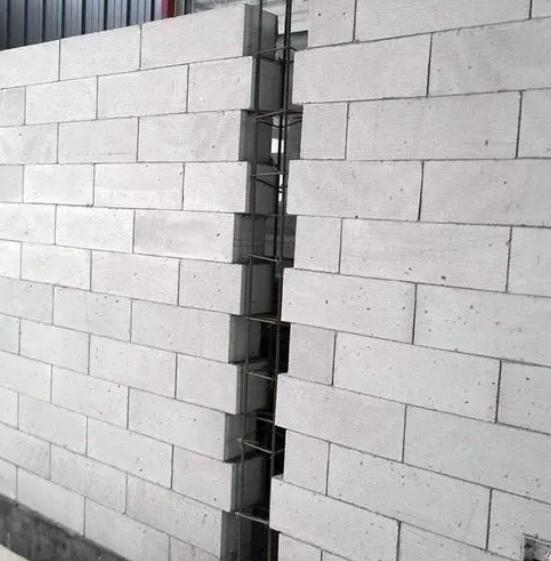 加气砖墙面裂缝后的处理方法